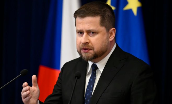 ЧНБ снизит процентные ставки, но будет очень осторожен, считает Михл