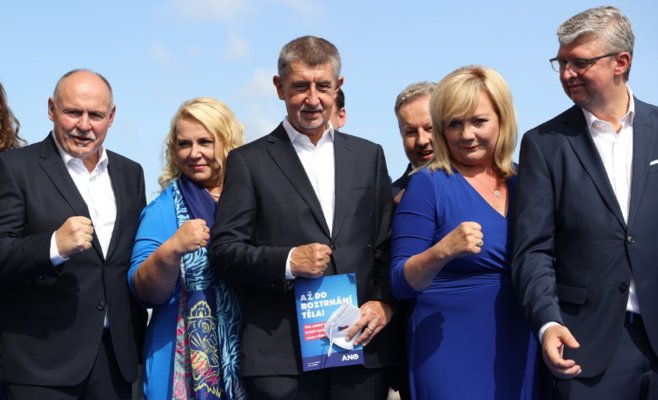 Партия ANO выиграла бы выборы, поддержка непарламентских партий растет