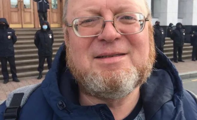 Журналист Forbes оказался за решеткой в России. Ему грозит 15 лет тюрьмы за пост о резне в Буче