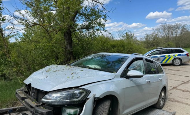 Мужчина был найден застреленным рядом с разбитым автомобилем в Мельнике