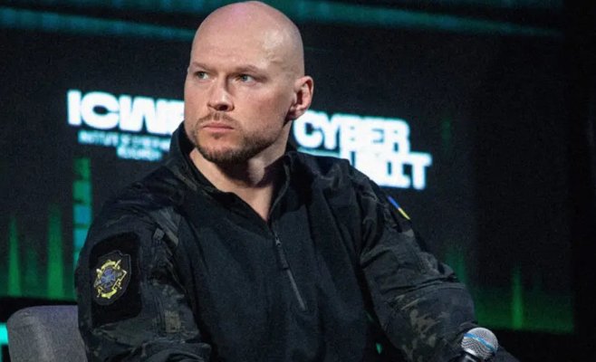 Зеленский уволил начальника отдела кибершпионажа после скандала с квартирой жены