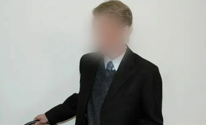 Полиция обнаружила фотографии обнаженной ученицы у учителя в Тахове