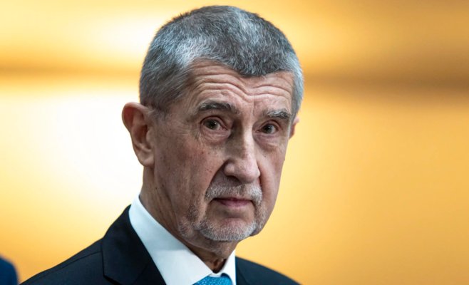 Бабиш хвастается тем, что попал в самую точку. Что вы сделали для мира? спросил он Чернохову.