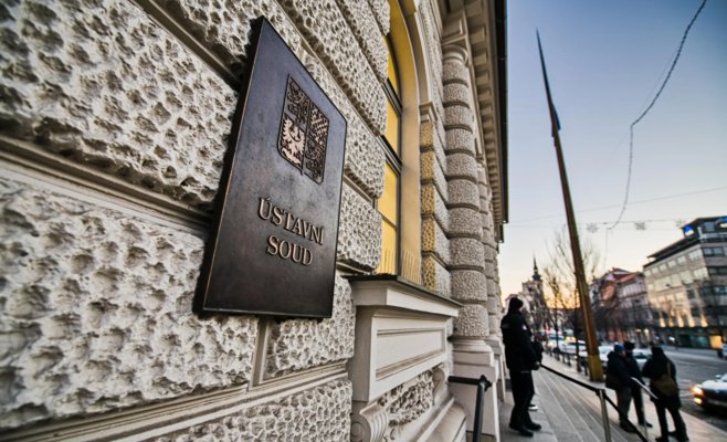 Конституционный суд подтвердил, что транссексуалы могут менять пол без операции