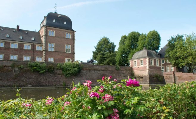 Банда мигрантов сеет страх в немецком городе. Главарю - двенадцать, младшему - девять.