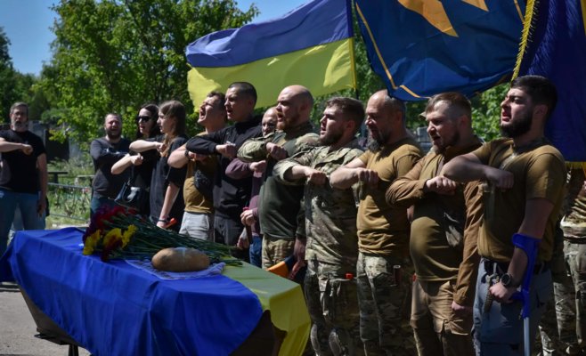 Давайте отправим украинских беженцев обратно на войну, говорит Германия