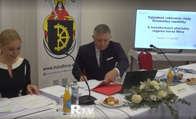 Почему люди не разошлись, когда стреляли в Фицо? Они были просто «отключены».