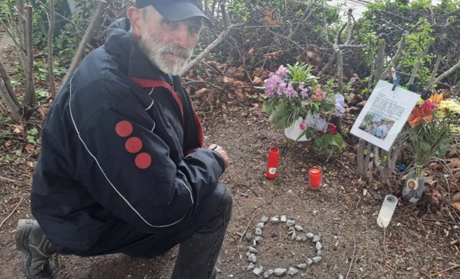 В Плзни бездомные охраняют место убийства своей подруги