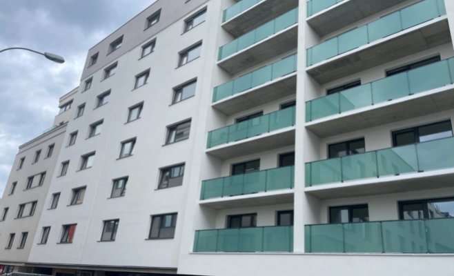 Суд разрешил застройщику достроить дом в Плзни, а затем аннулировал разрешение на строительство