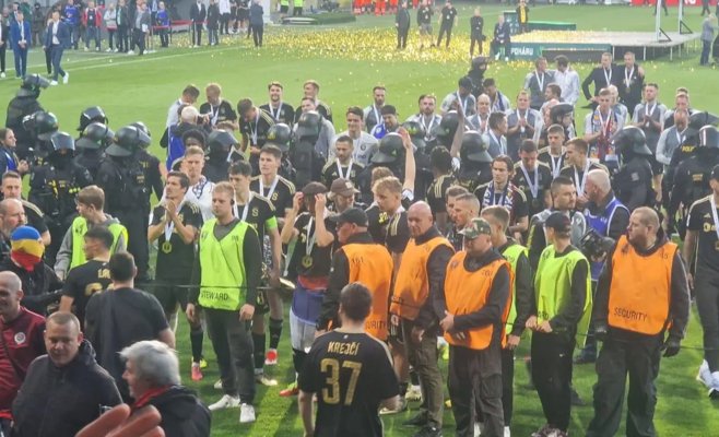 Скандал на футбольном поле в Плзни: болельщики подрались после финала Кубка