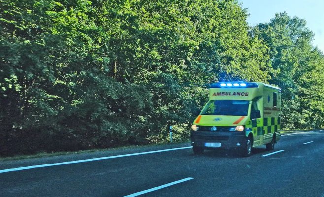 Внезапная трагедия: В пригороде Праги поезд насмерть сбил женщину