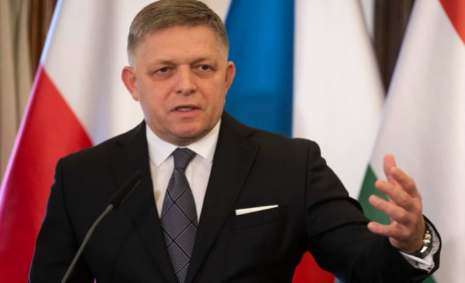 Фицо перевезли в его квартиру в Братиславе