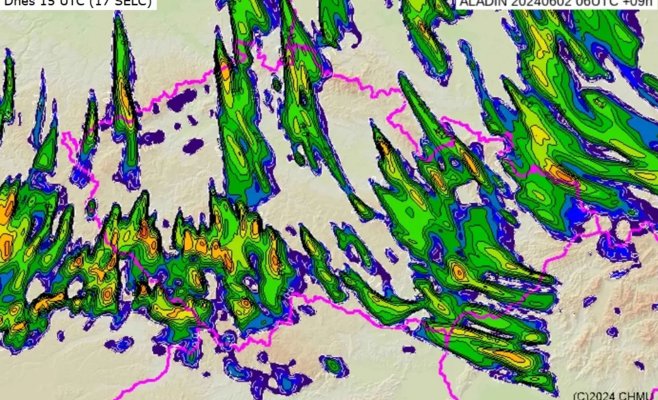 Сильные грозы и возможный град: метеорологи предупреждают