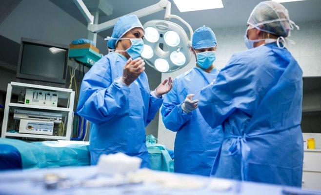 Украинские врачи работают в чешских больницах, справляясь с нехваткой медицинского персонала