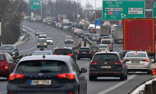 Государство проверяет терпимость граждан: Министерство транспорта обсуждает введение дорожных сборов для легковых авто