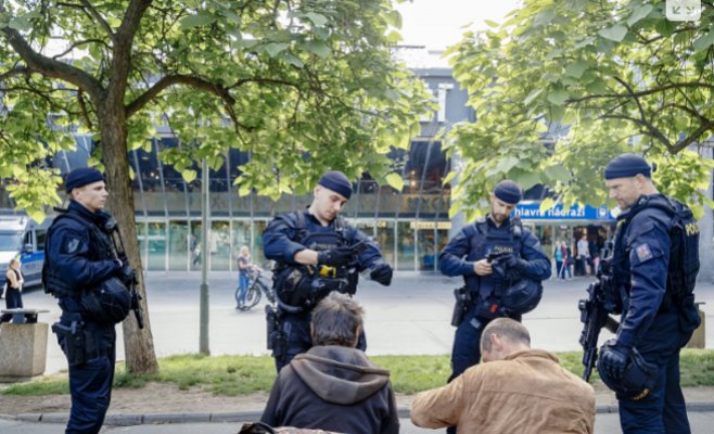 Полиция в состоянии готовности из-за угрозы теракта: задержан иностранец