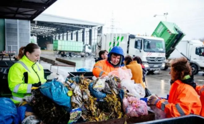 Чехи выбрасывают горы еды: новый институт научит экономить