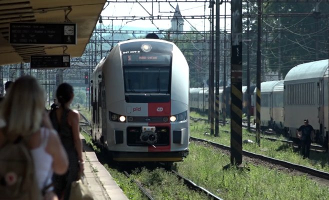 В воскресенье изменится расписание поездов