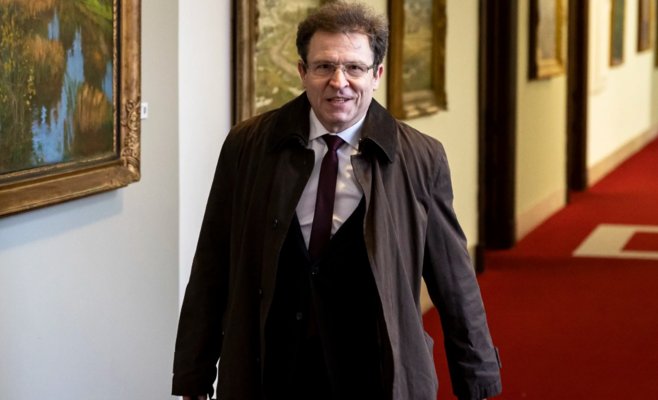 Чтобы выполнить обещание, правительству нужно увеличить расходы на образование минимум на 37 миллиардов