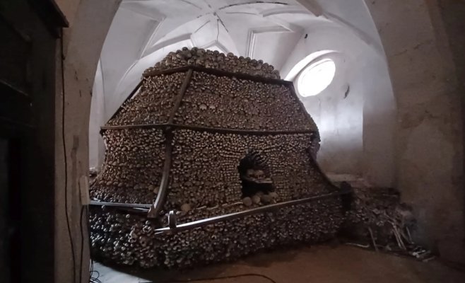 Пирамида из костей: восстановленная история Кутногорской костницы