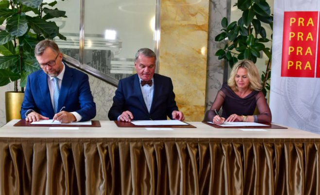 Столица подписала договор на покупку банковского здания за 3,5 миллиарда