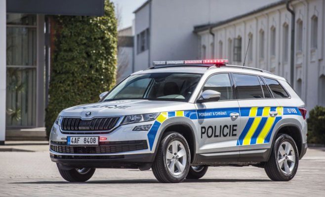 Четырехлетний мальчик в Семильском районе выбежал на дорогу и попал под машину