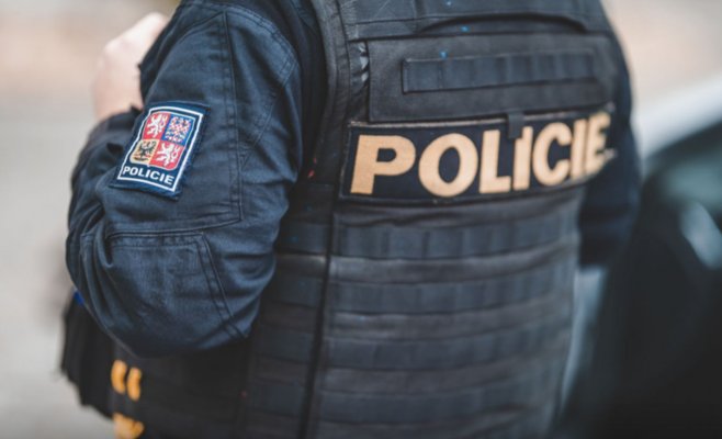 Полиция заняла здание парламента: тренировка по отражению нападения