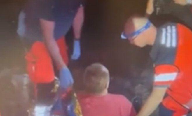 Мужчина в Крумлове упал со скалы в Влтаву и получил травмы