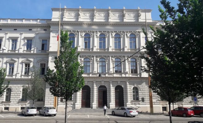 Заявления Бабиша о взрыве в Врбетицах: оружейная компания не получит компенсацию, решил Конституционный суд