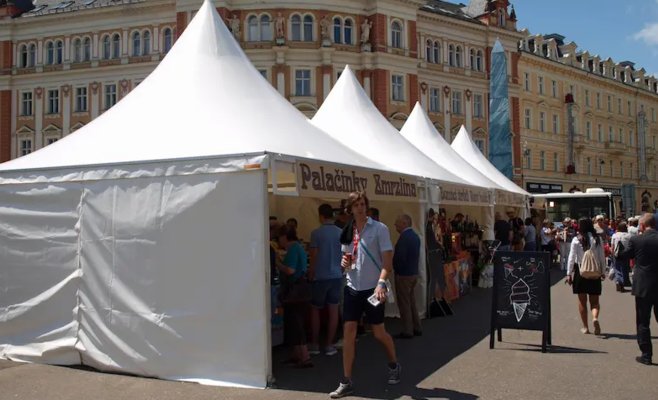 Продавцы на фестивале наливали алкоголь подросткам: самые частые нарушения в этом году