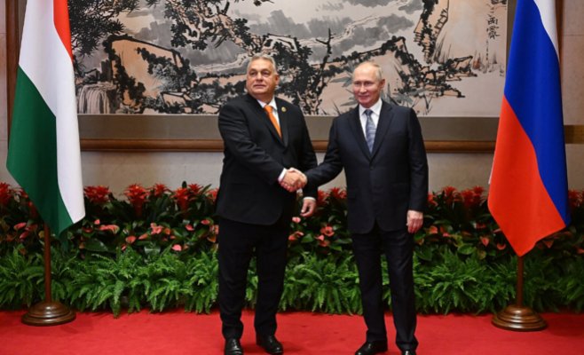 Орбан прибыл с 