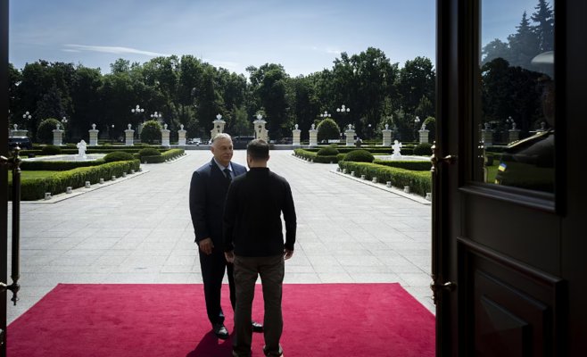 Орбан прибыл с 