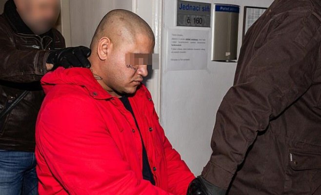Судебное разбирательство по делу об убийстве подростка на вокзале в Градце: обвиняемому грозит исключительная мера наказания