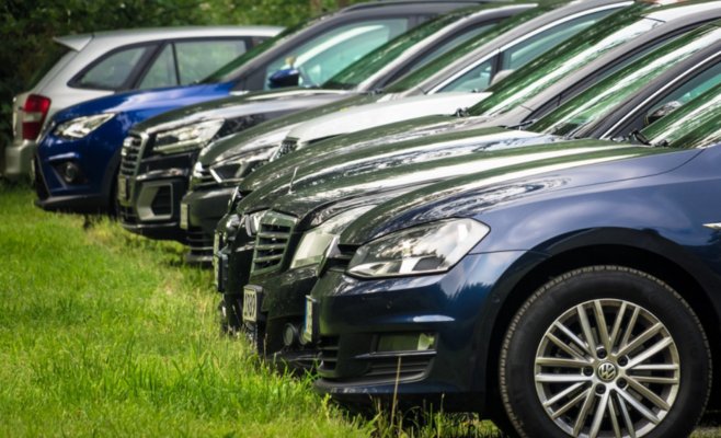 Нерезиденты заполняют дворы в районе Праги 6. Район вводит новые правила