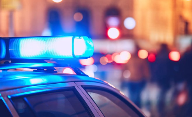 После столкновения автомобиля с деревом в Кутнохорско погиб ребенок, ещё один получил травмы