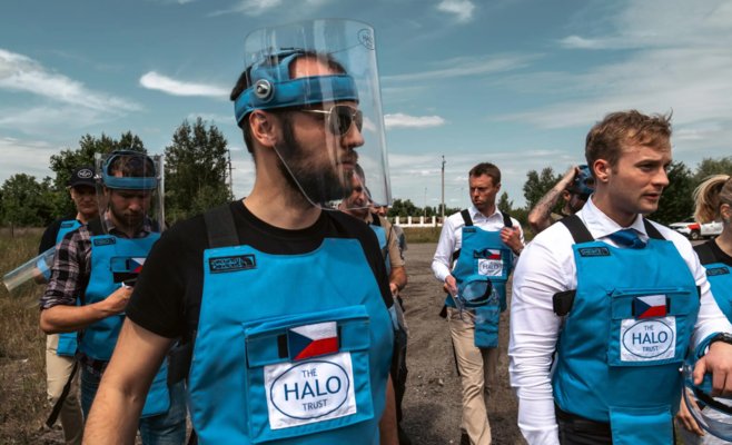 Один неверный шаг может стать трагедией: наш репортаж с минного поля под Киевом