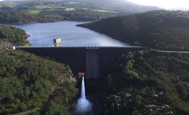 Загадочный чешский миллиардер богатеет, когда идет дождь. Новый джекпот найден у Атлантики