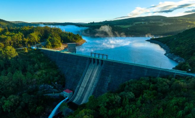 Загадочный чешский миллиардер богатеет, когда идет дождь. Новый джекпот найден у Атлантики