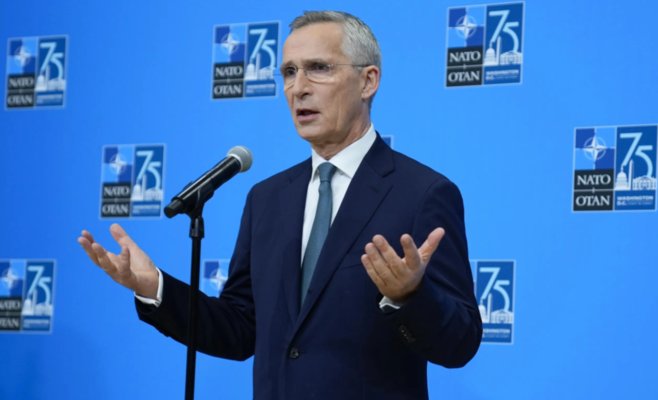 Китай позволяет России вести войну на Украине, заявил глава НАТО