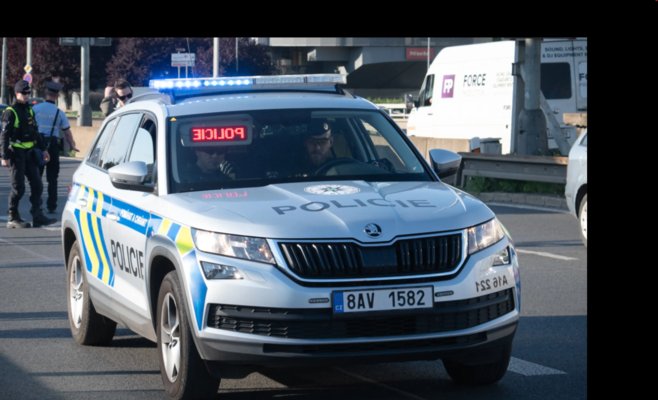 Молдаванин на Клатовска напал на школьника с ножом и украл у него велосипед. Помог задержать преступника мэр