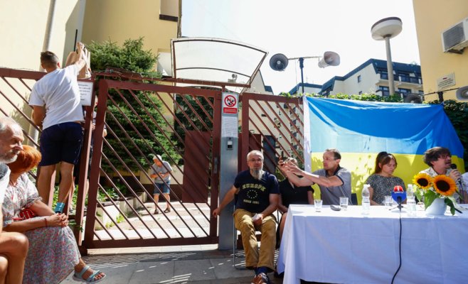 Русские в Праге бесплатно пользуются 112 тысячами квадратных метров земли, сообщают преследуемые активисты