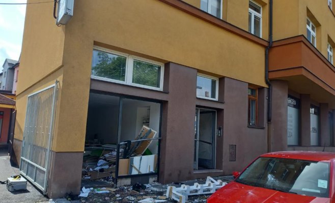 Обвинения за прошлогодний взрыв в центре Градец-Кралове: мужчина экстрагировал CBD из технической конопли