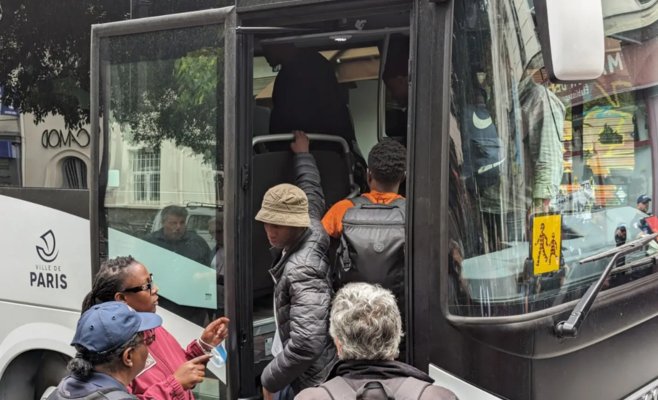 Франция выселяет бездомных мигрантов из Парижа перед Олимпиадой