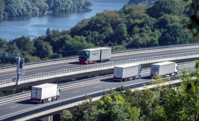 Чехия планирует увеличить сборы с дальнобойщиков на 800 миллионов крон