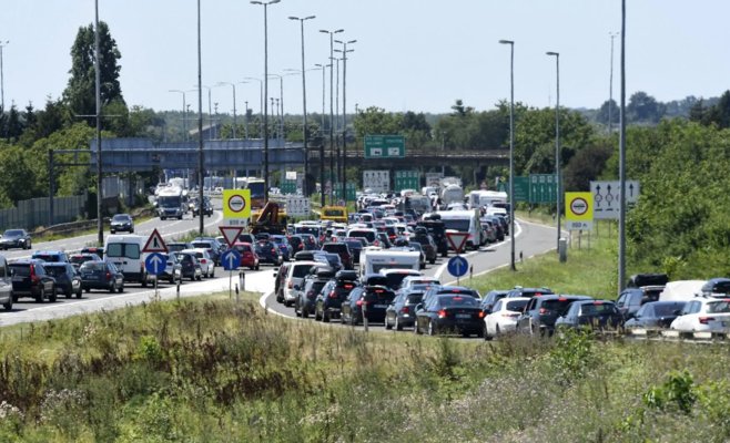 Водителей ждет транспортный ад на европейских дорогах в эти выходные