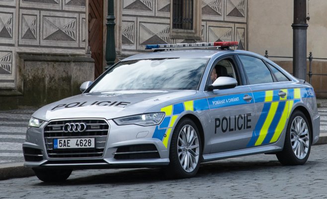 Ромы вымогали деньги у владельца бара, придумывая ложную историю. За деньгами приходили тридцать раз