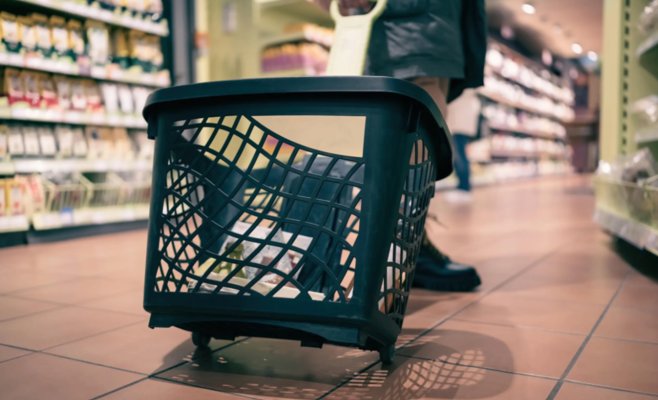 Розничные продажи в июне ускорились до 4,4 процента