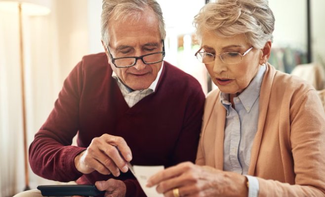 Пенсии в Чехии с января вырастут на 355 крон: Что это значит для пенсионеров?