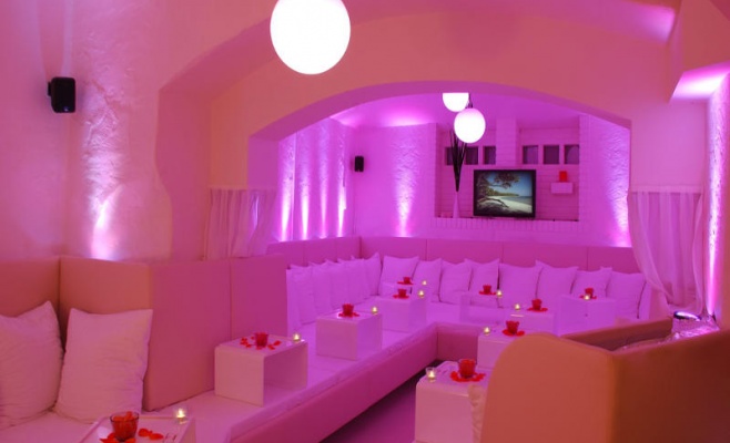 Bed Lounge Restaurant & Bar