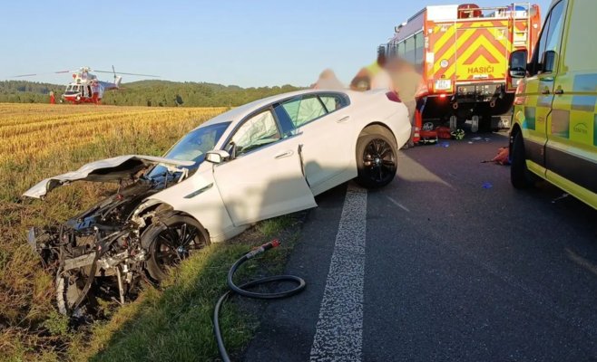Трагическая авария под Непомуком: Погибли 89-летний водитель и его ровесница